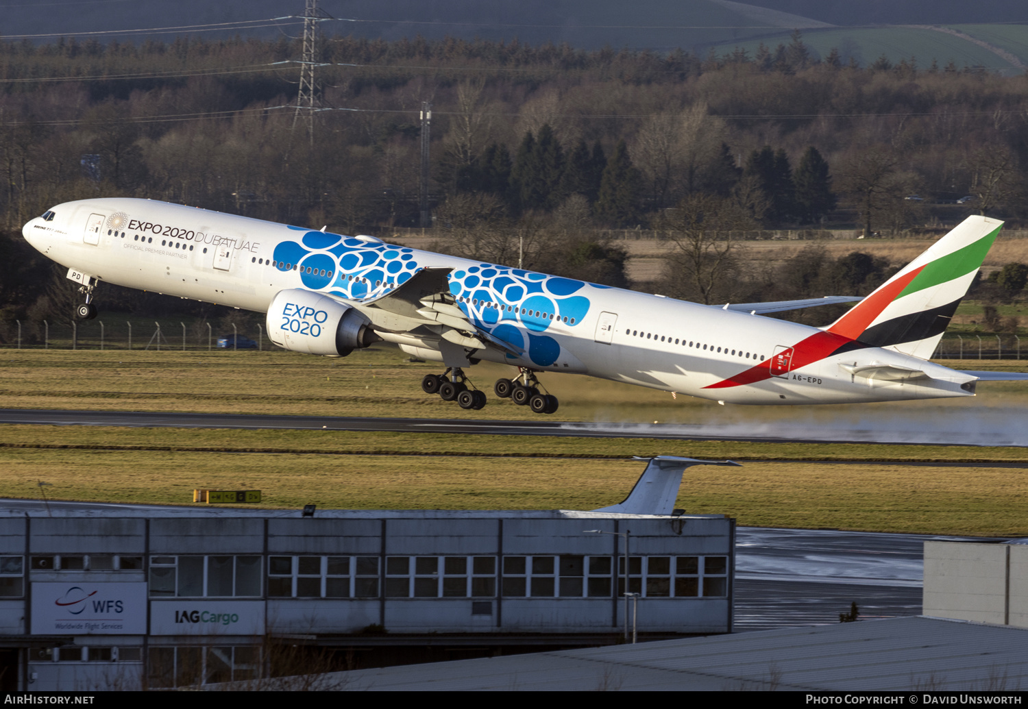 Aircraft Photo of A6-EPD | Boeing 777-31H/ER | Emirates | AirHistory.net #201590