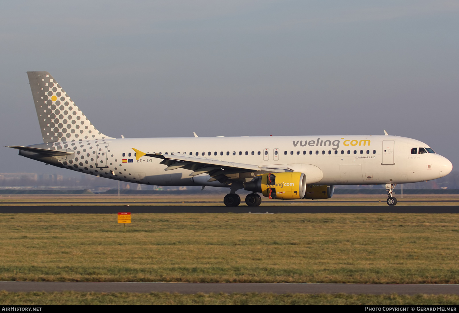 Aircraft Photo of EC-JZI | Airbus A320-214 | Vueling Airlines | AirHistory.net #201626