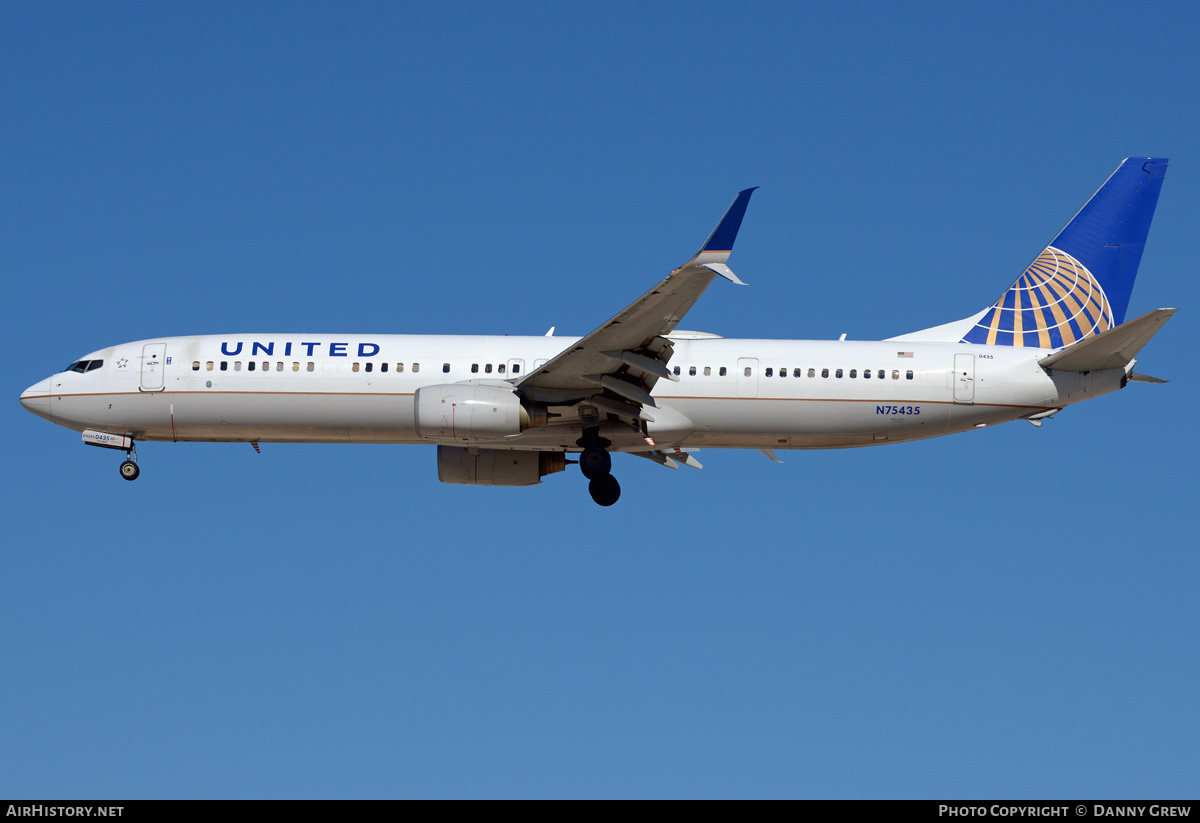 Aircraft Photo of N75435 | Boeing 737-924/ER | United Airlines | AirHistory.net #201723