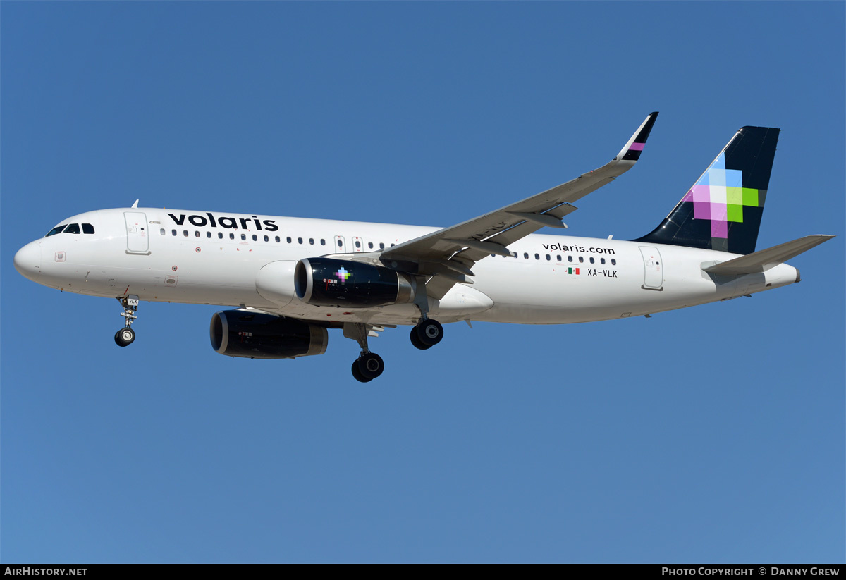 Aircraft Photo of XA-VLK | Airbus A320-233 | Volaris | AirHistory.net #201732