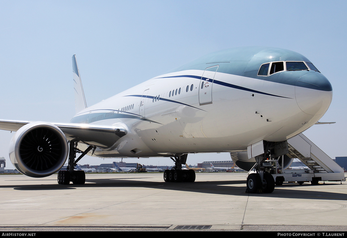 Aircraft Photo of VP-CAL | Boeing 777-2KQ/LR | AirHistory.net #201805