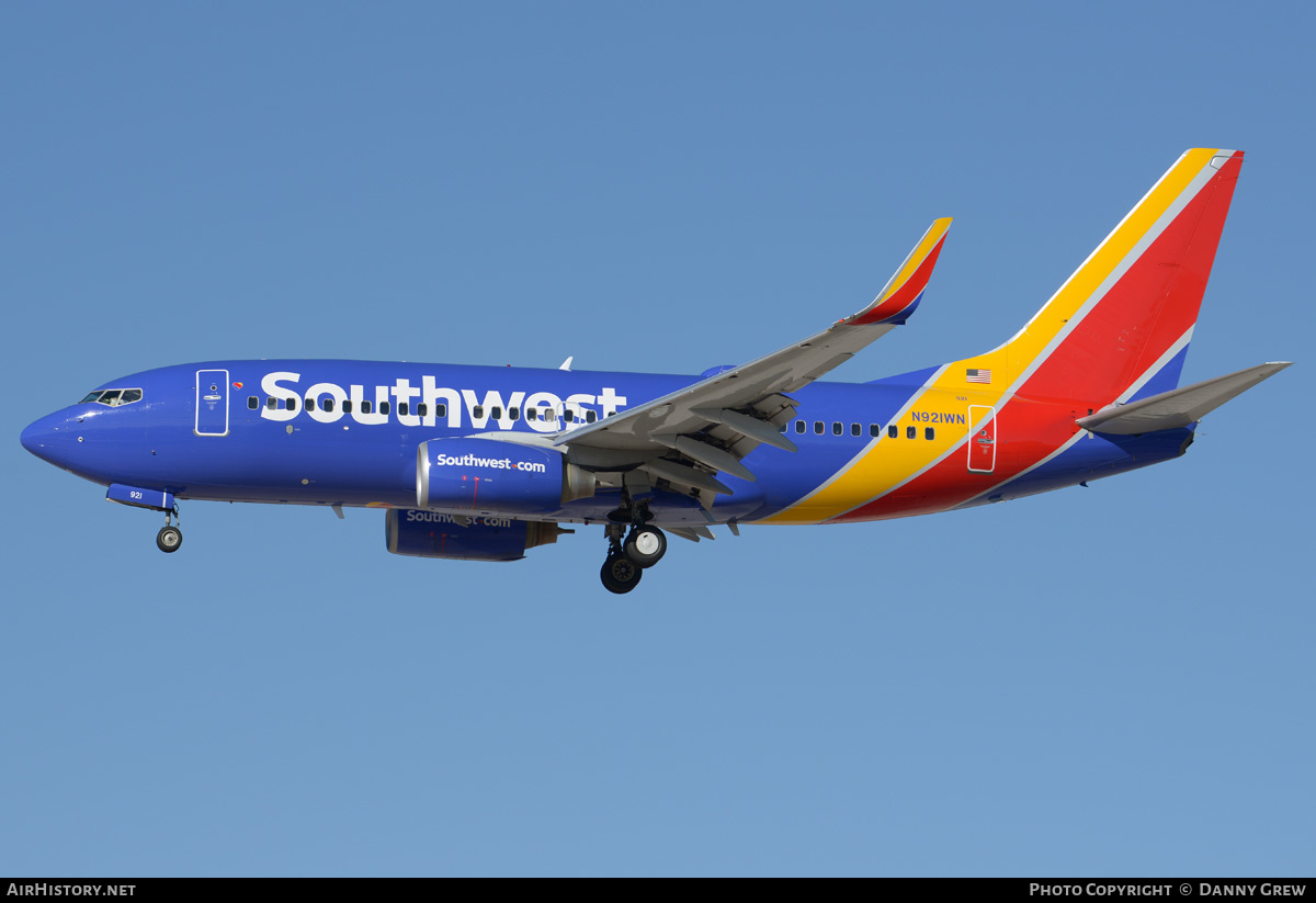 Aircraft Photo of N921WN | Boeing 737-7H4 | Southwest Airlines | AirHistory.net #201835