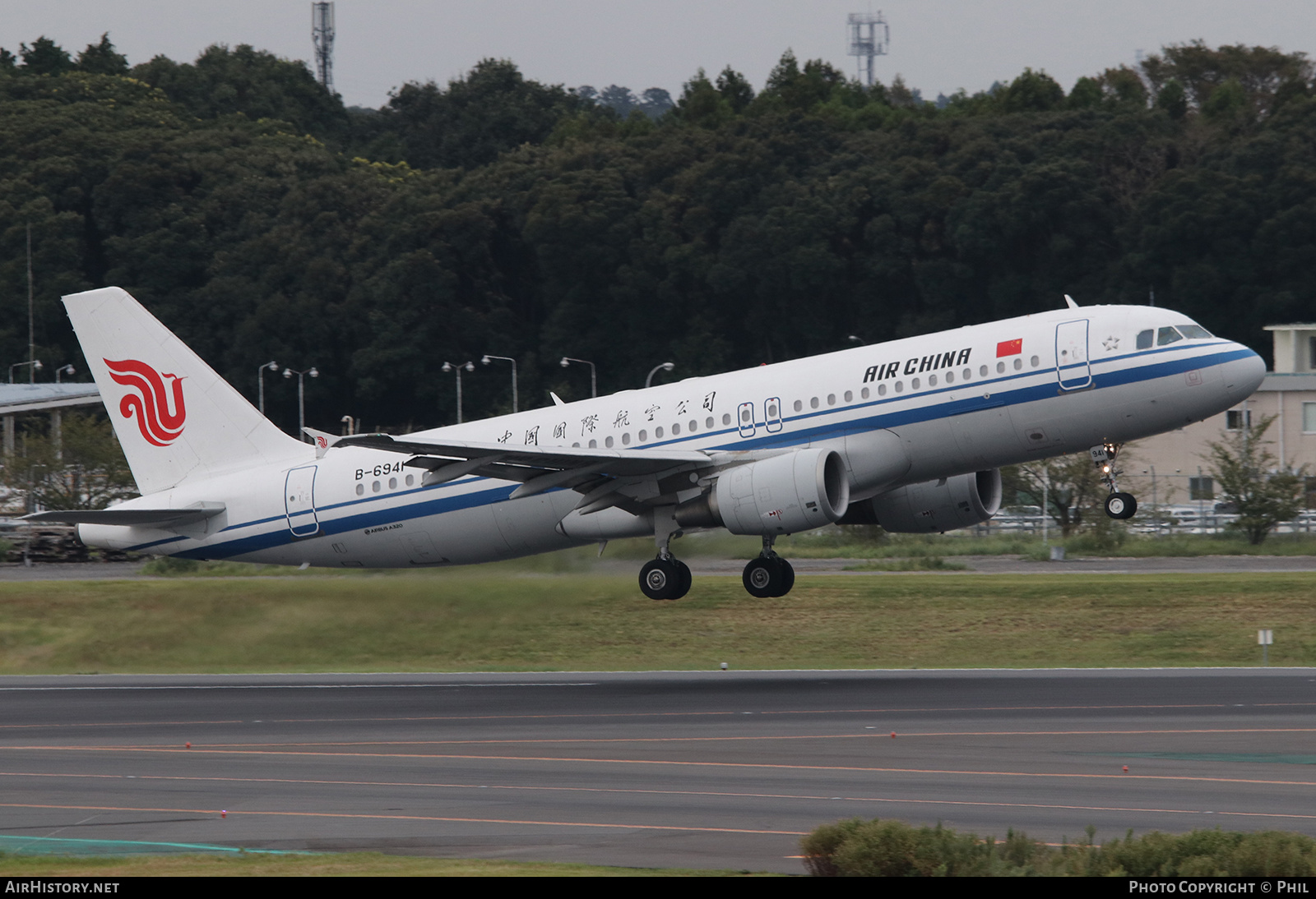 Aircraft Photo of B-6941 | Airbus A320-214 | Air China | AirHistory.net #201854