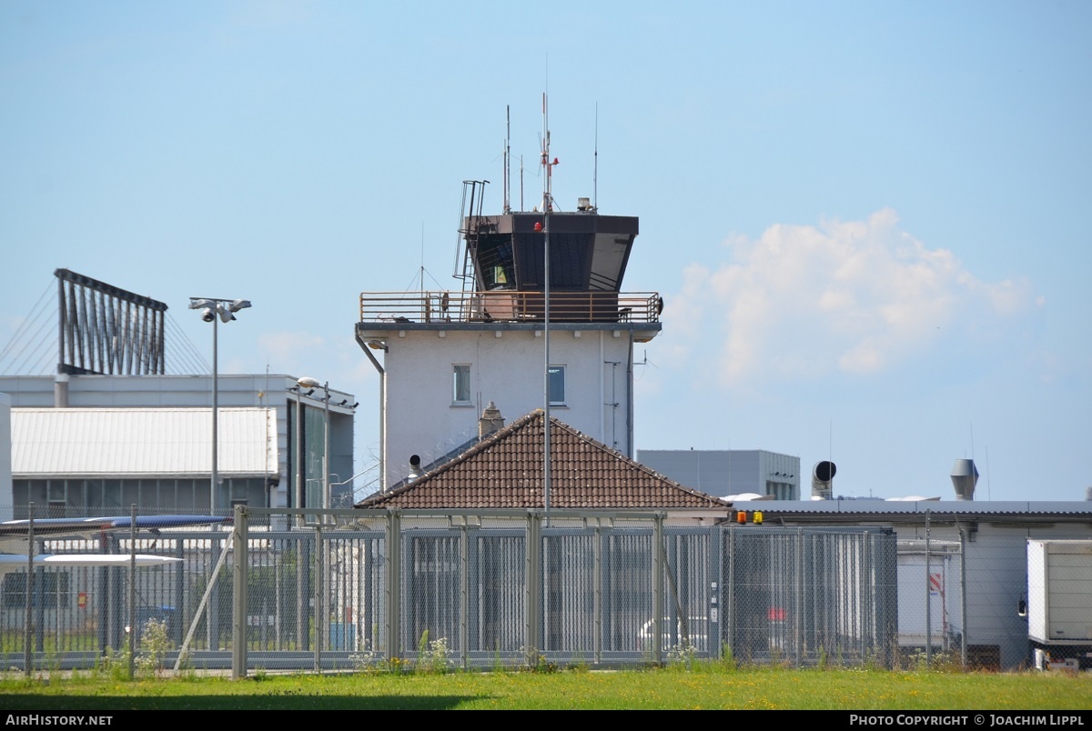 Airport photo of Friedrichshafen (EDNY / FDH) in Germany | AirHistory.net #201929