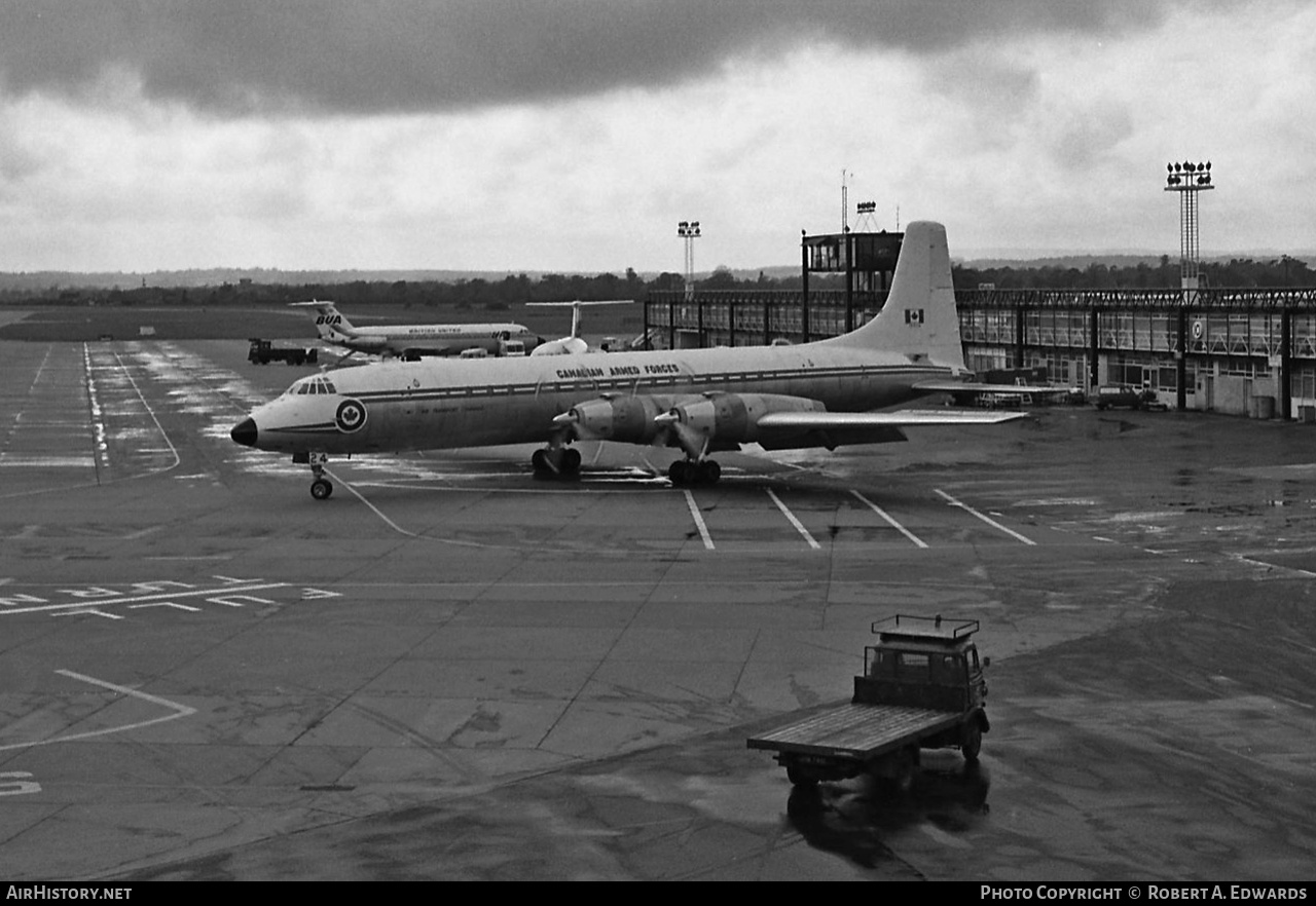 Aircraft Photo of 15924 | Canadair CC-106 Yukon (CL-44-6) | Canada - Air Force | AirHistory.net #201956