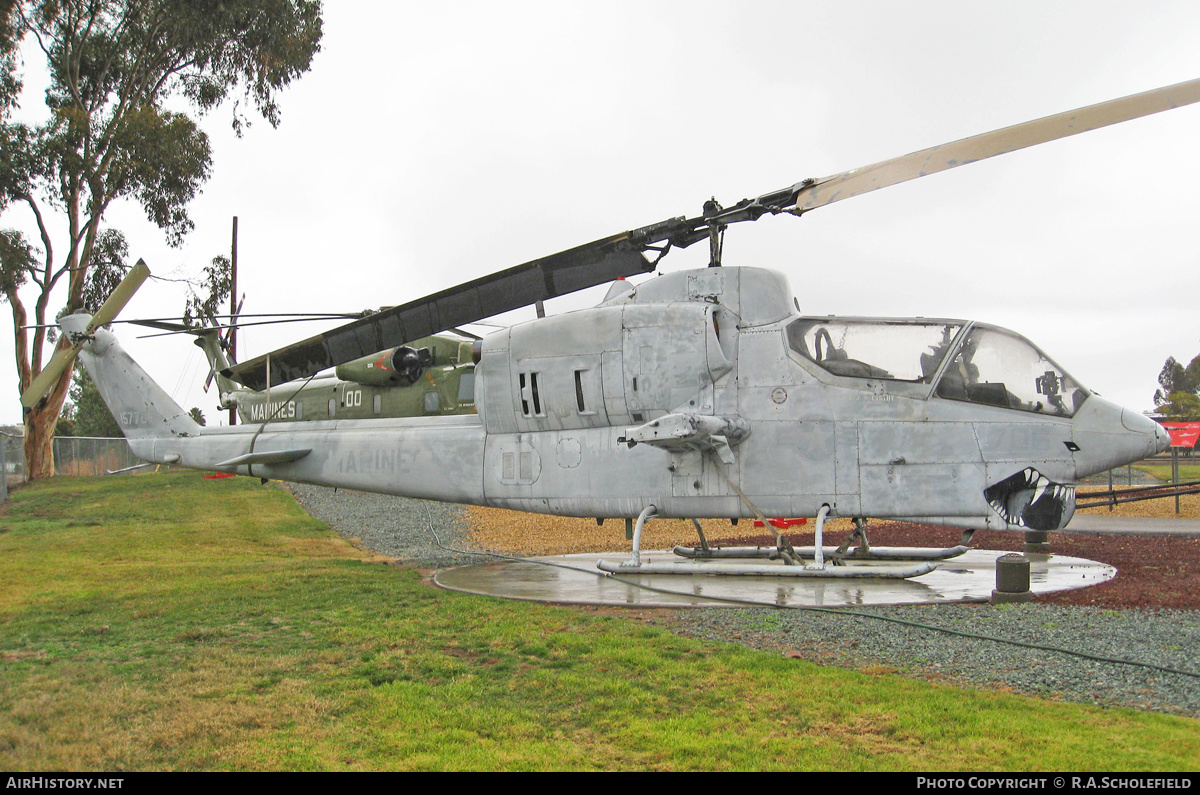 Aircraft Photo of 157784 | Bell AH-1J Sea Cobra (209) | USA - Marines | AirHistory.net #201968