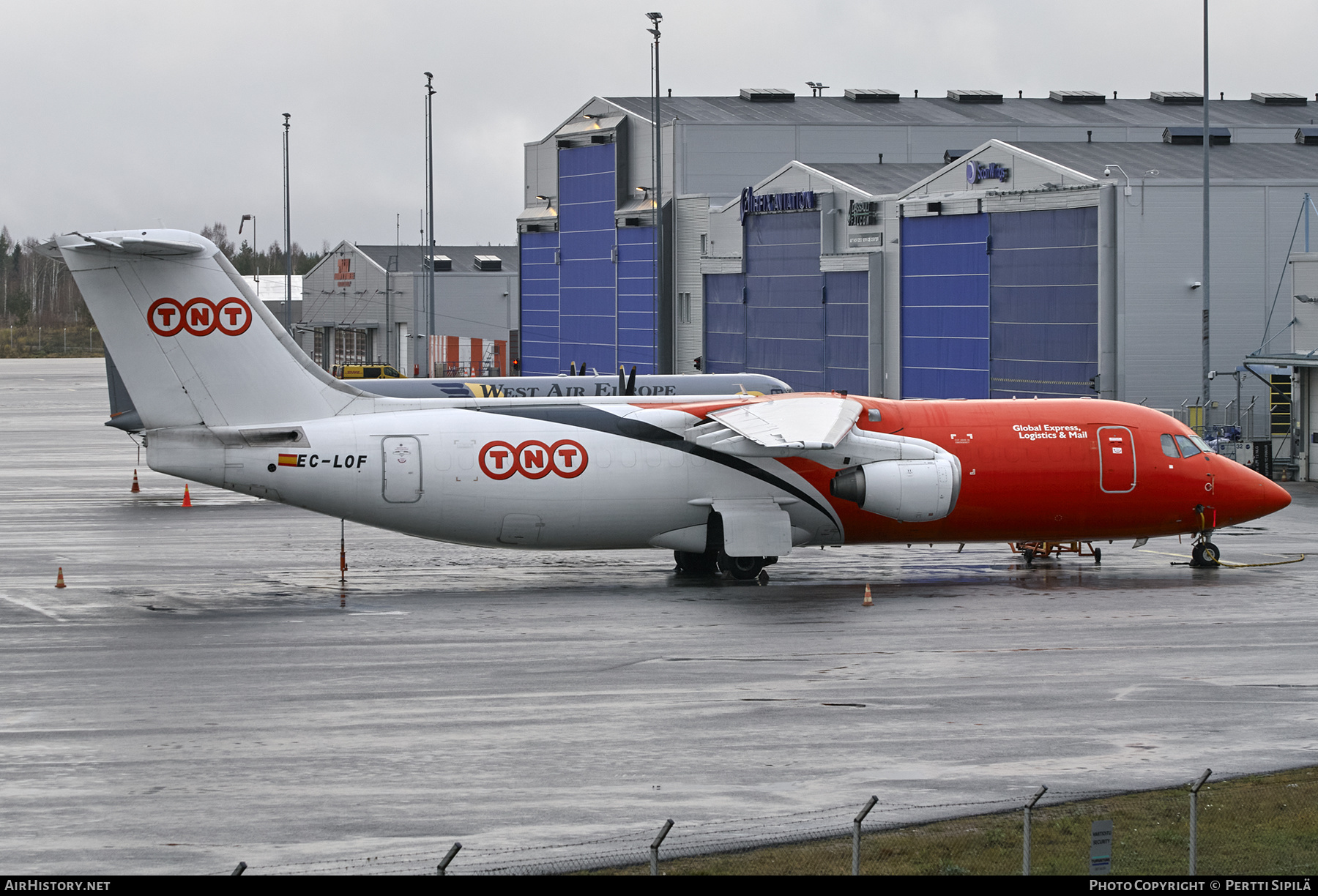 Aircraft Photo of EC-LOF | British Aerospace BAe-146-300QT Quiet Trader | TNT Airways | AirHistory.net #202020