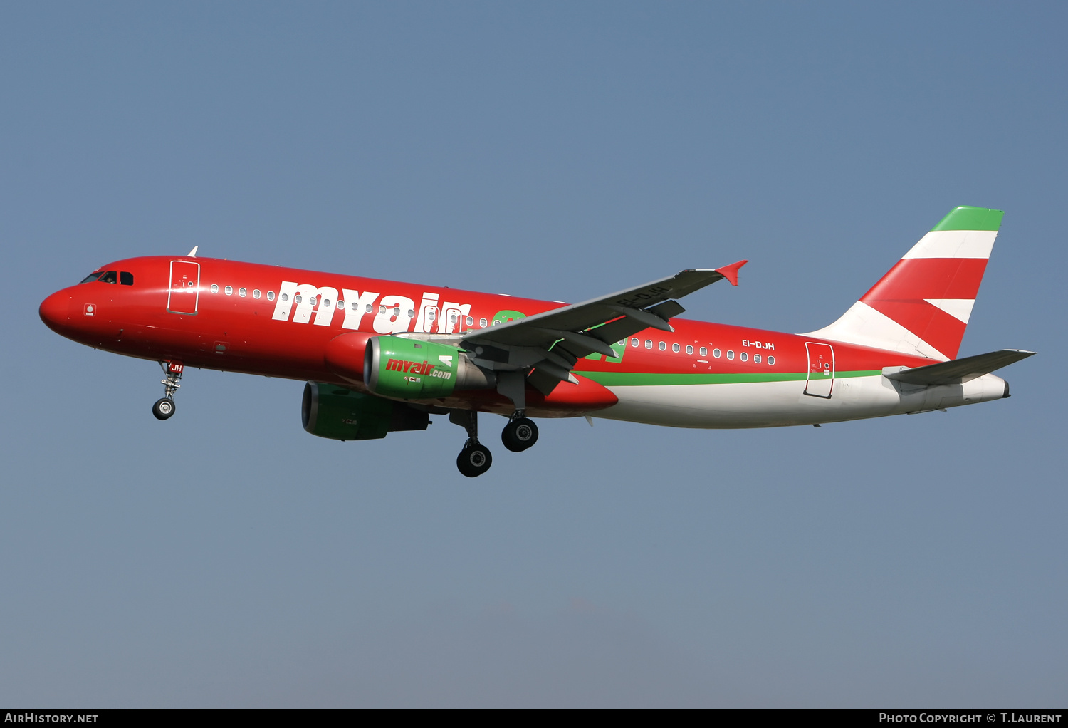 Aircraft Photo of EI-DJH | Airbus A320-212 | Myair | AirHistory.net #202081