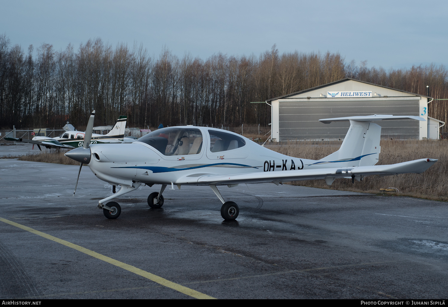 Aircraft Photo of OH-KAJ | Diamond DA40 Diamond Star | AirHistory.net #202129