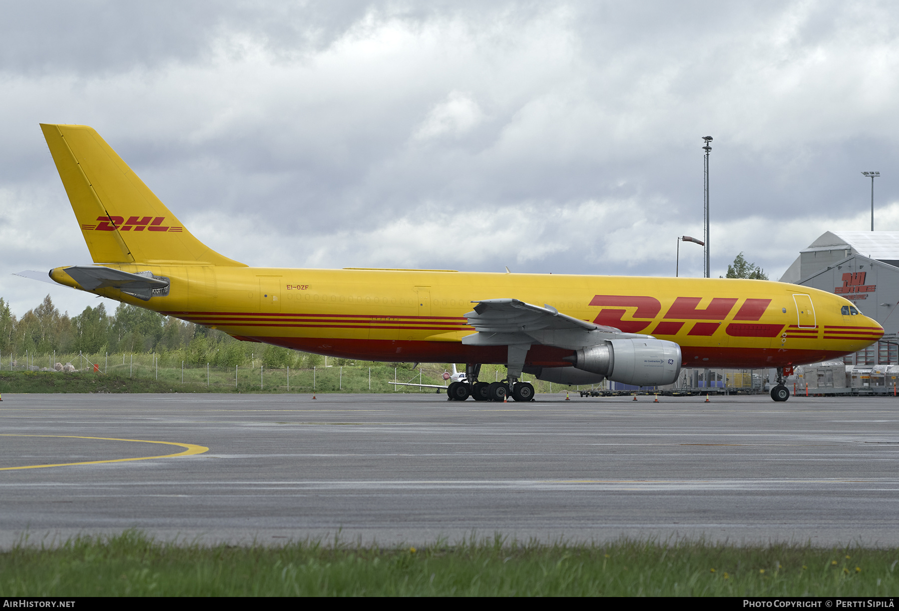 Aircraft Photo of EI-OZF | Airbus A300B4-203(F) | DHL International | AirHistory.net #202204