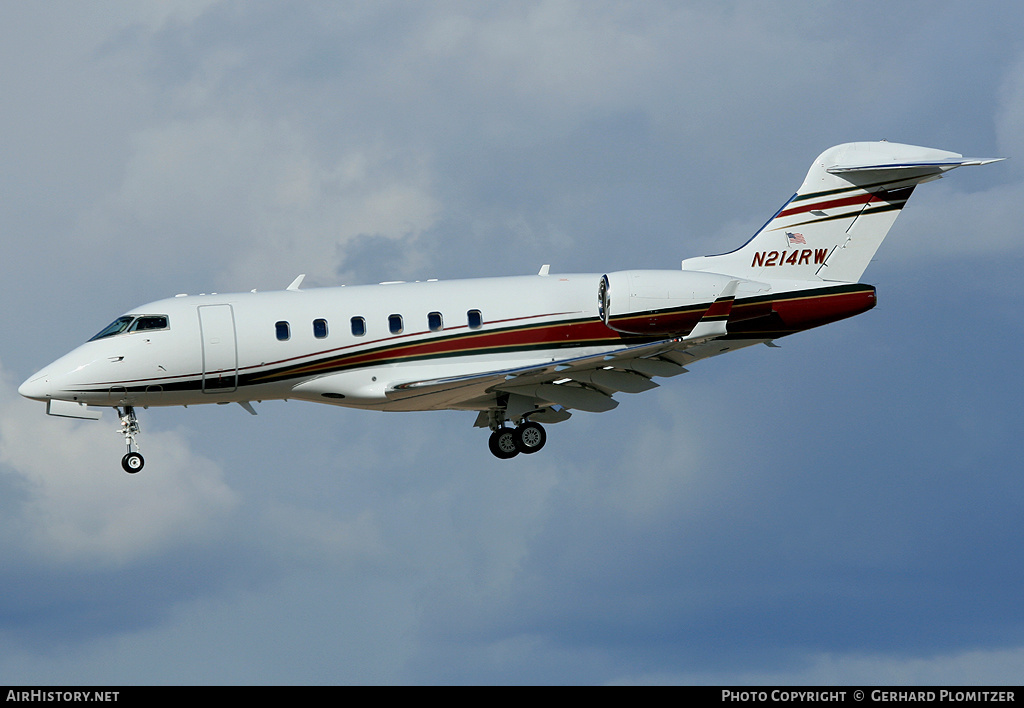 Aircraft Photo of N214RW | Bombardier Challenger 300 (BD-100-1A10) | AirHistory.net #202412