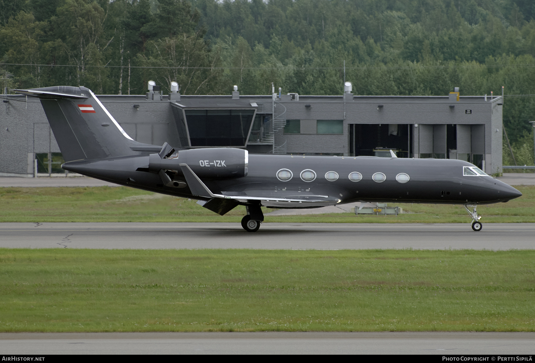 Aircraft Photo of OE-IZK | Gulfstream Aerospace G-IV-X Gulfstream G450 | AirHistory.net #202457