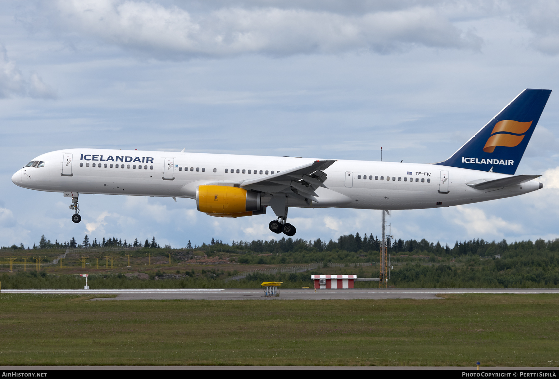 Aircraft Photo of TF-FIC | Boeing 757-23N | Icelandair | AirHistory.net #202481