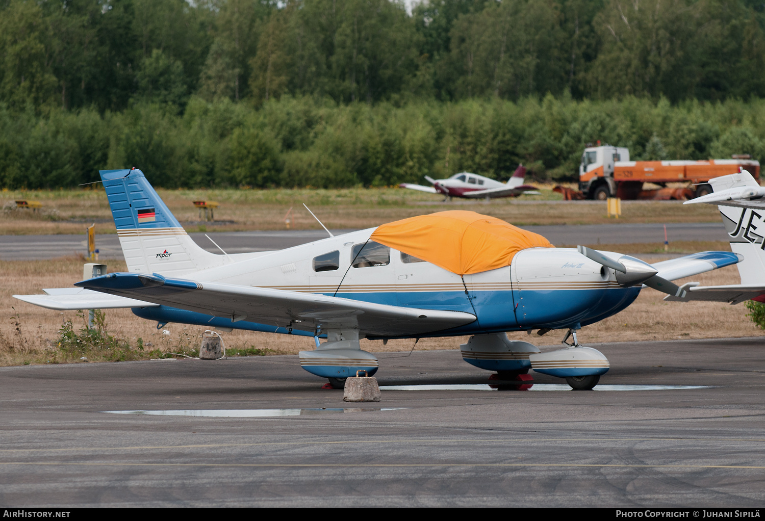 Aircraft Photo of D-ESCF | Piper PA-28-181 Archer III | Flugschule ARDEX | AirHistory.net #202613