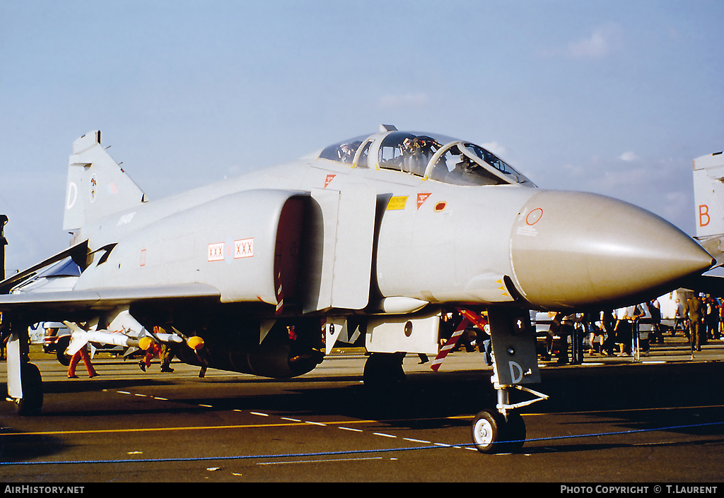 Aircraft Photo of XV406 | McDonnell Douglas F-4M Phantom FGR2 | UK - Air Force | AirHistory.net #202637