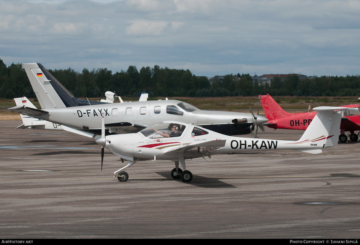Aircraft Photo of OH-KAW | Diamond DA20C-1 Eclipse | Aeropole | AirHistory.net #202642