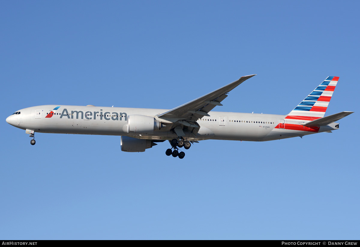 Aircraft Photo of N720AN | Boeing 777-323/ER | American Airlines | AirHistory.net #202654