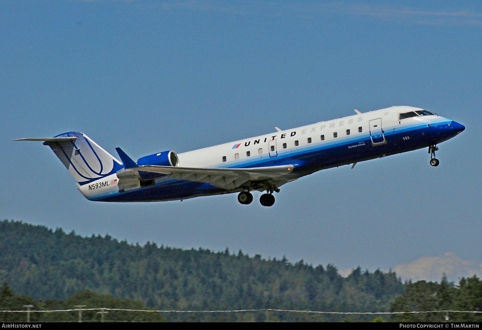 Aircraft Photo of N593ML | Bombardier CRJ-200LR (CL-600-2B19) | United Express | AirHistory.net #202674