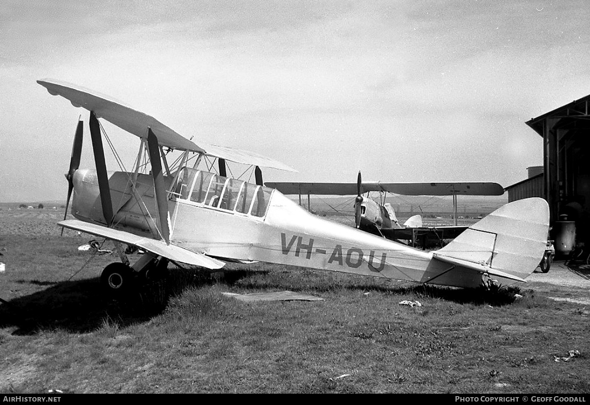 Aircraft Photo of VH-AOU | De Havilland D.H. 82A Tiger Moth | AirHistory.net #202678