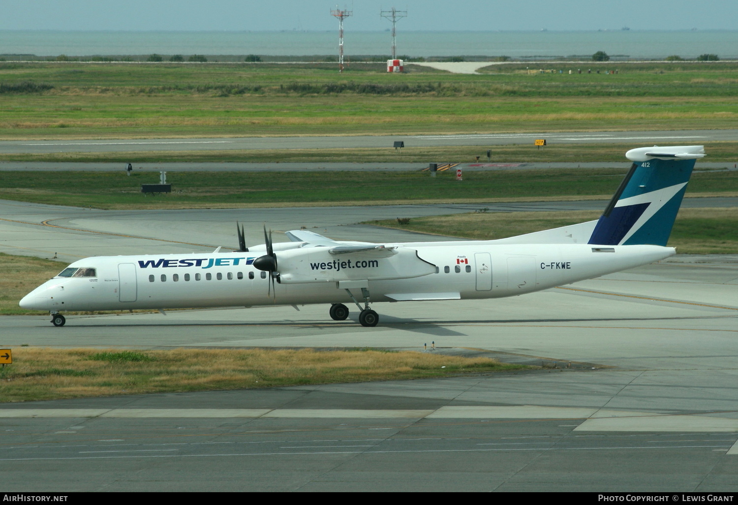 Aircraft Photo of C-FKWE | Bombardier DHC-8-402 Dash 8 | WestJet | AirHistory.net #202754