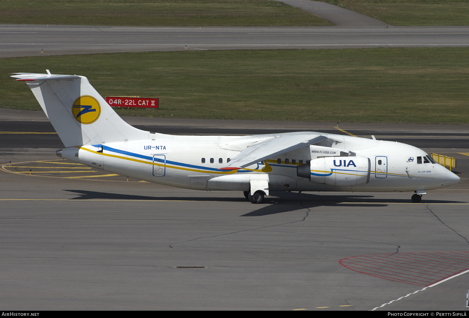 Aircraft Photo of UR-NTA | Antonov An-148-100B | Ukraine International Airlines | AirHistory.net #202789