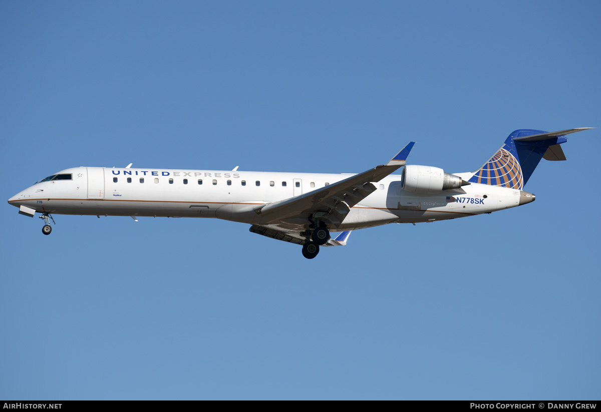 Aircraft Photo of N778SK | Bombardier CRJ-701ER (CL-600-2C10) | United Express | AirHistory.net #202799