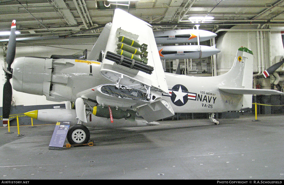 Aircraft Photo of 127922 | Douglas AD-4W Skyraider | AirHistory.net #202830