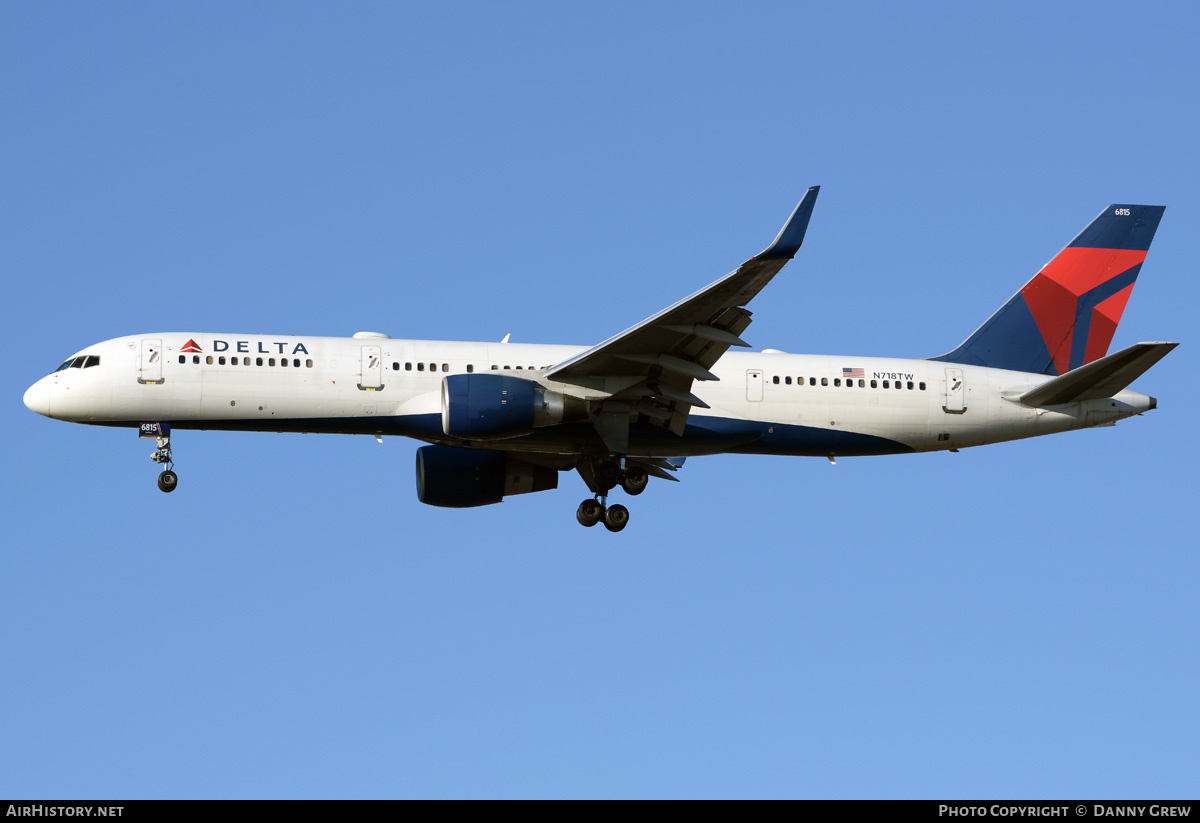 Aircraft Photo of N718TW | Boeing 757-231 | Delta Air Lines | AirHistory.net #202833