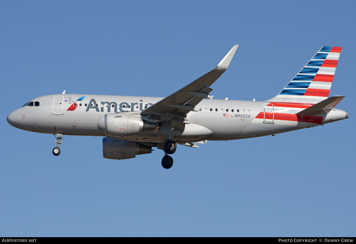 Aircraft Photo of N90024 | Airbus A319-115 | American Airlines | AirHistory.net #202836