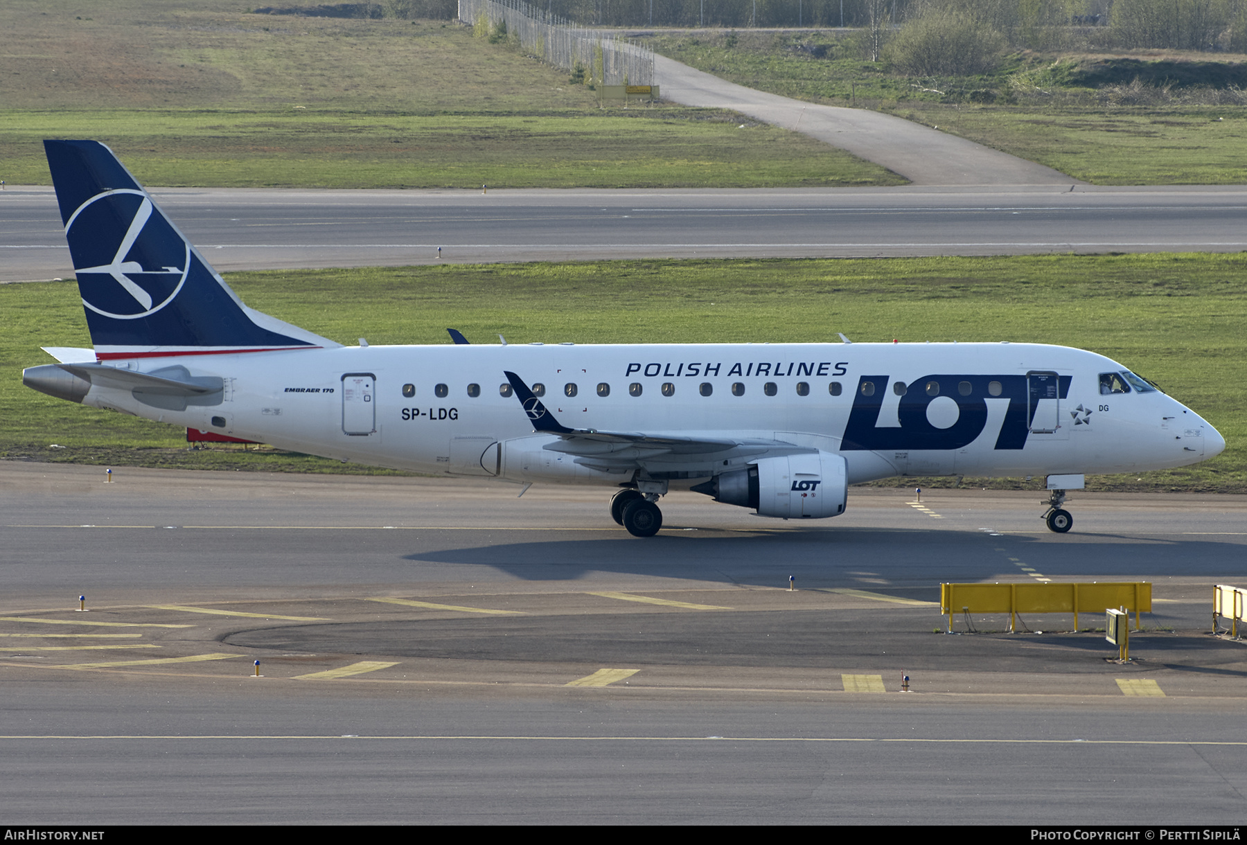 Aircraft Photo of SP-LDG | Embraer 170LR (ERJ-170-100LR) | LOT Polish Airlines - Polskie Linie Lotnicze | AirHistory.net #202867