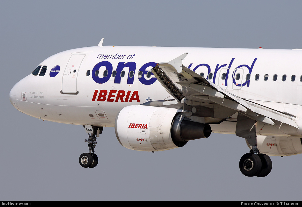 Aircraft Photo of EC-LKH | Airbus A320-214 | Iberia | AirHistory.net #203000