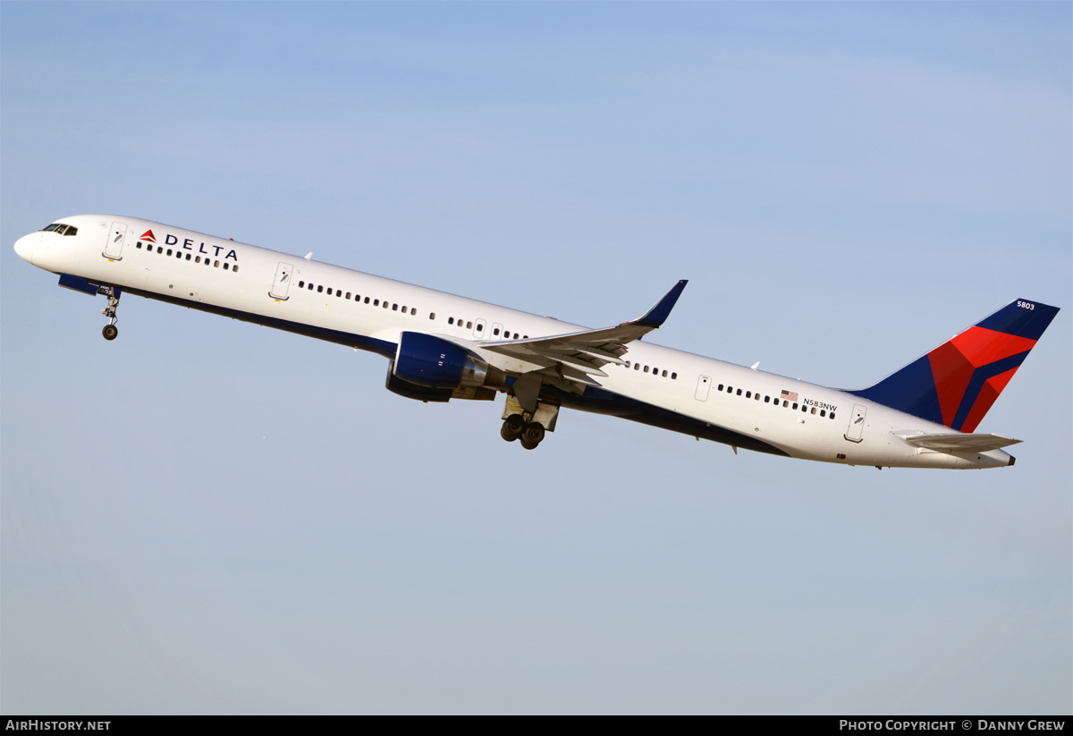 Aircraft Photo of N583NW | Boeing 757-351 | Delta Air Lines | AirHistory.net #203140