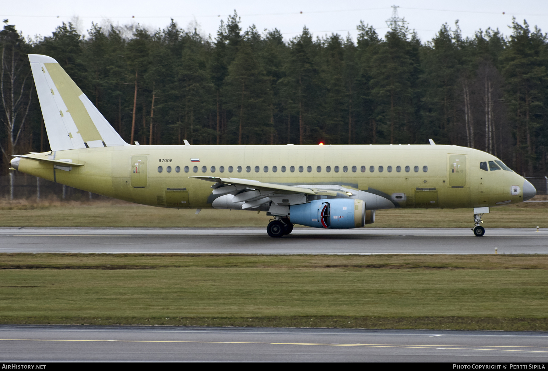 Aircraft Photo of 97006 | Sukhoi SSJ-100-95B-LR Superjet 100 (RRJ-95LR) | AirHistory.net #203173