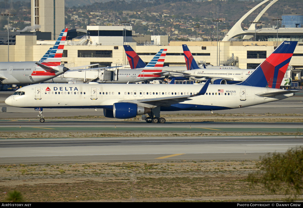 Aircraft Photo of N542US | Boeing 757-251 | Delta Air Lines | AirHistory.net #203276