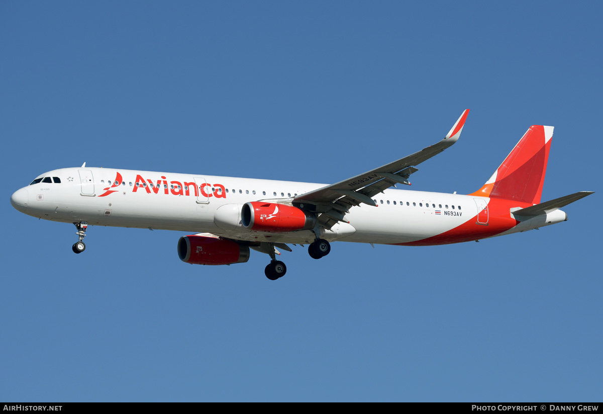 Aircraft Photo of N693AV | Airbus A321-231 | Avianca | AirHistory.net #203350