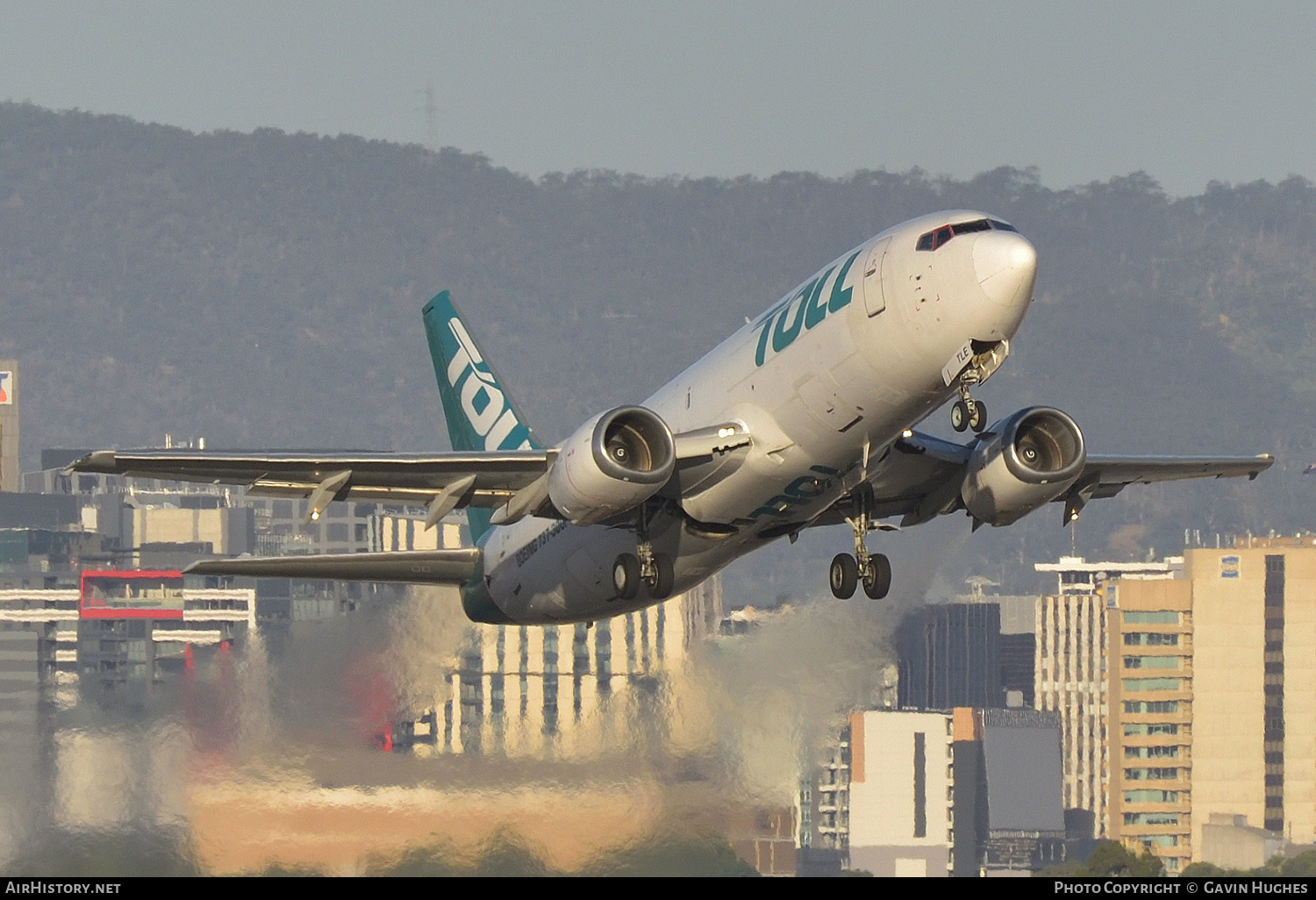 Aircraft Photo of ZK-TLE | Boeing 737-3S1(F) | Toll Priority | AirHistory.net #203415