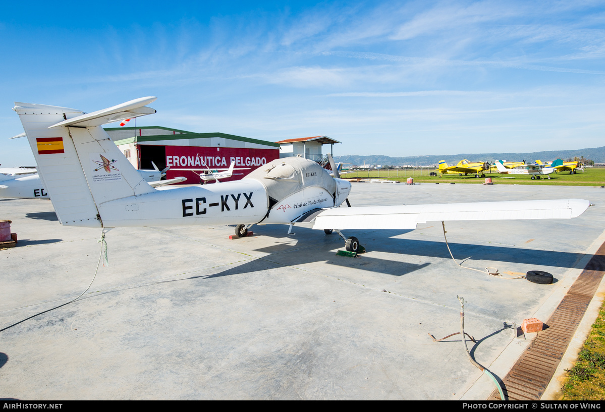 Aircraft Photo of EC-KYX | Piper PA-38-112 Tomahawk | Club de vuelo Pegasus | AirHistory.net #203426