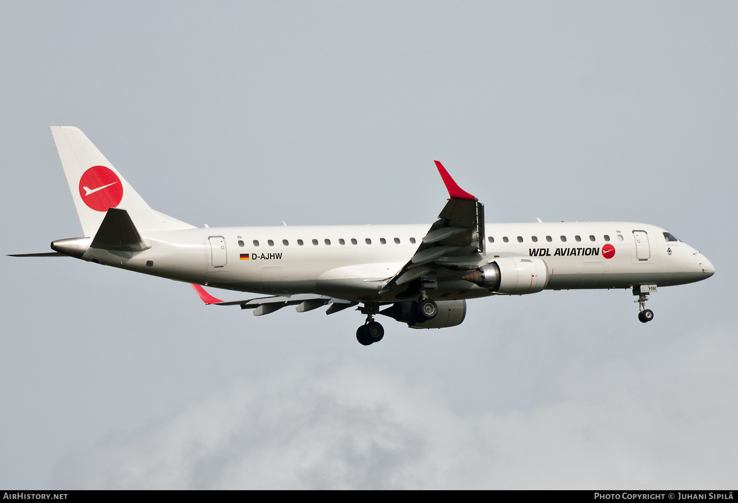 Aircraft Photo of D-AJHW | Embraer 190LR (ERJ-190-100LR) | WDL Aviation | AirHistory.net #203437