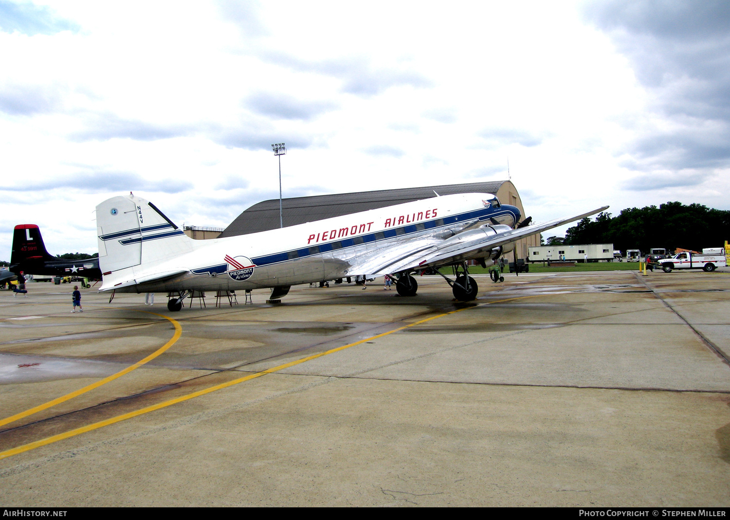 Aircraft Photo of N44V | Douglas DC-3(C) | Piedmont Airlines | AirHistory.net #203452