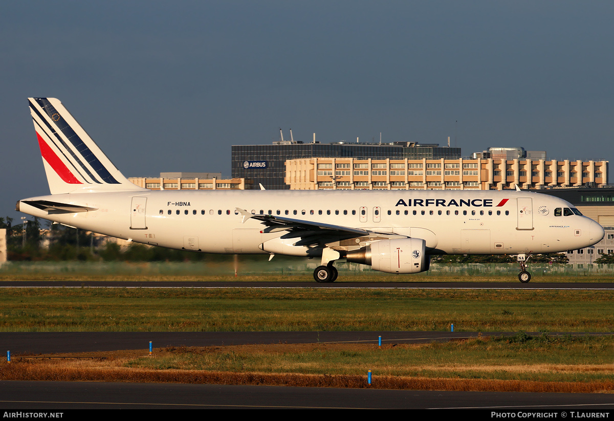 Aircraft Photo of F-HBNA | Airbus A320-214 | Air France | AirHistory.net #203505