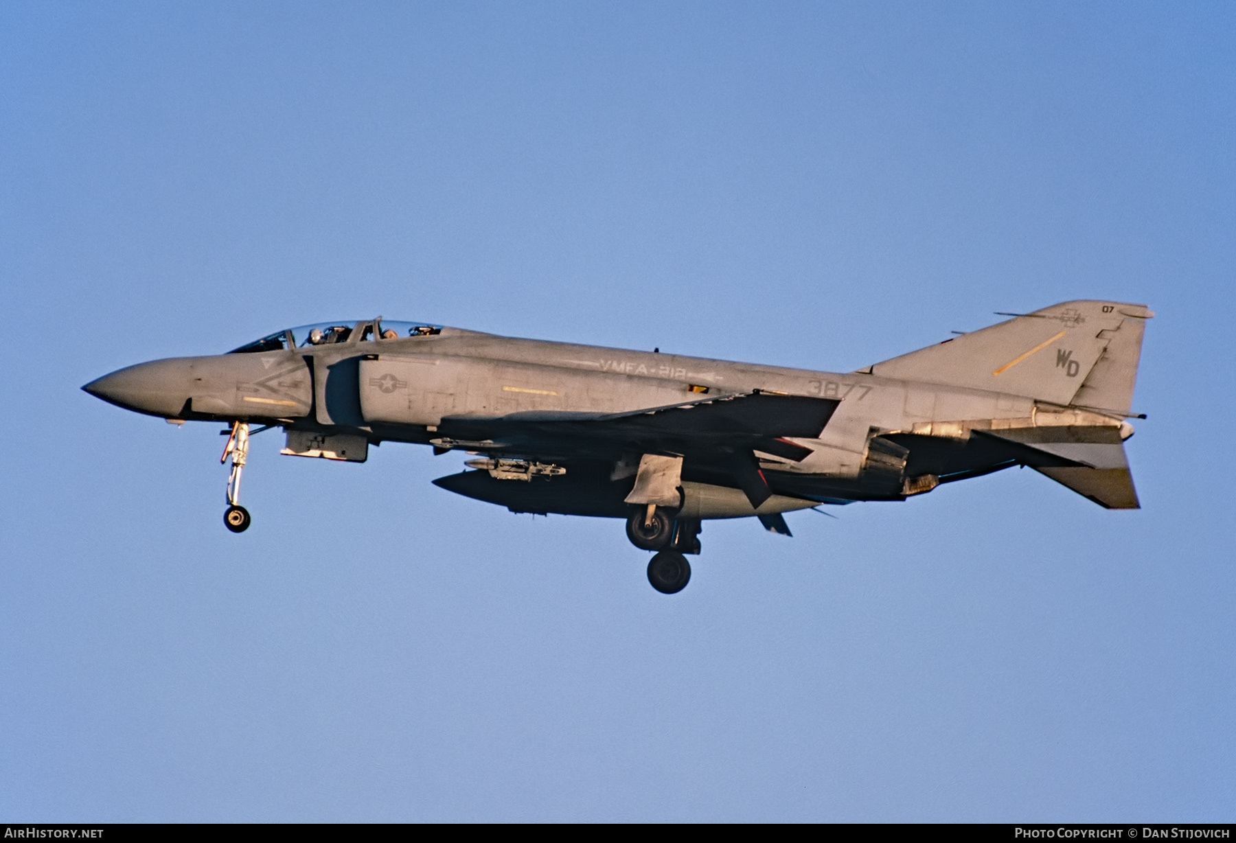 Aircraft Photo of 153877 / 3877 | McDonnell Douglas F-4S Phantom II | USA - Marines | AirHistory.net #203526