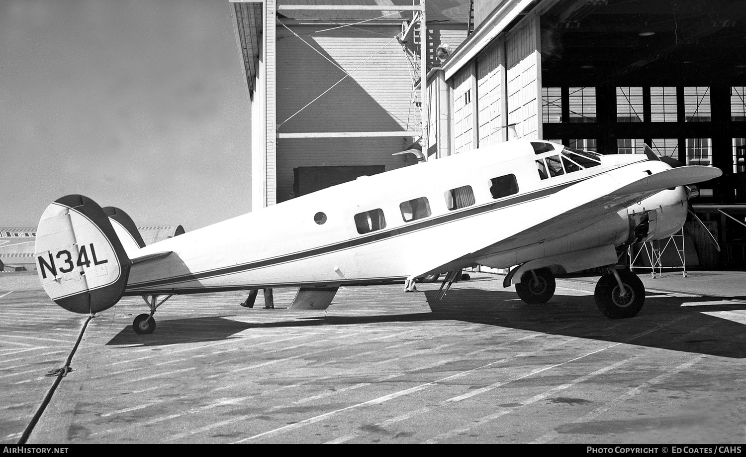 Aircraft Photo of N34L | Beech E18S | AirHistory.net #203607