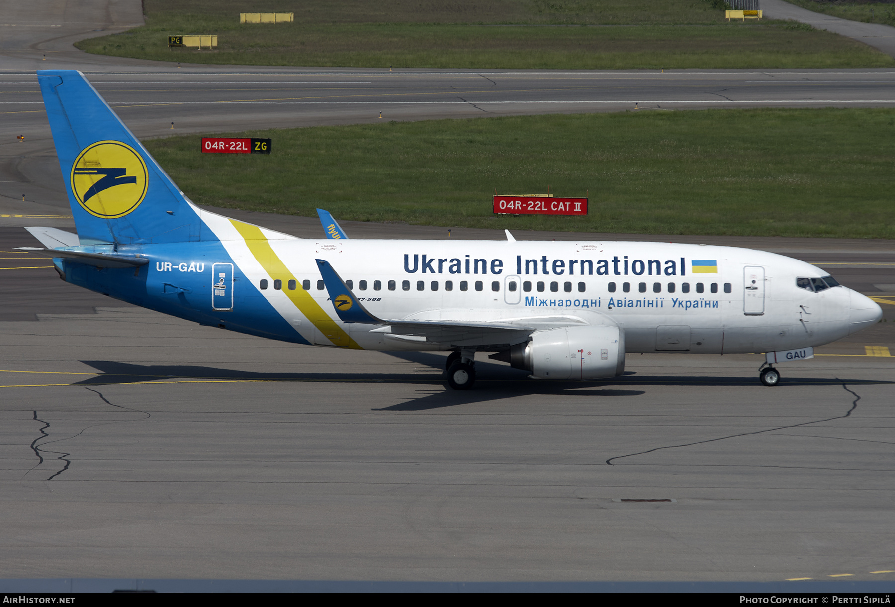 Aircraft Photo of UR-GAU | Boeing 737-5Y0 | Ukraine International Airlines | AirHistory.net #203641