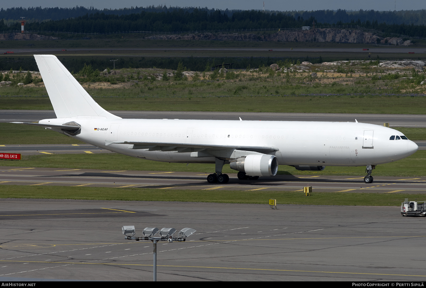 Aircraft Photo of D-AEAF | Airbus A300B4-622R(F) | AirHistory.net #203647