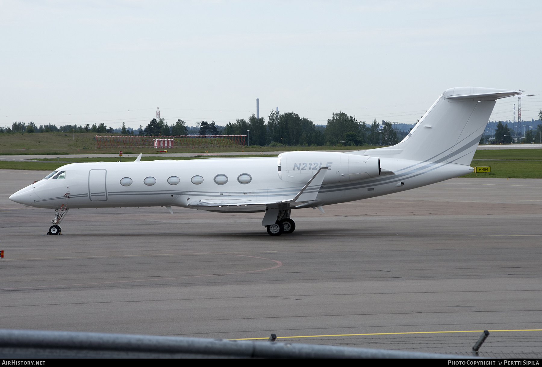 Aircraft Photo of N212LE | Gulfstream Aerospace G-IV-X Gulfstream G450 | AirHistory.net #203651