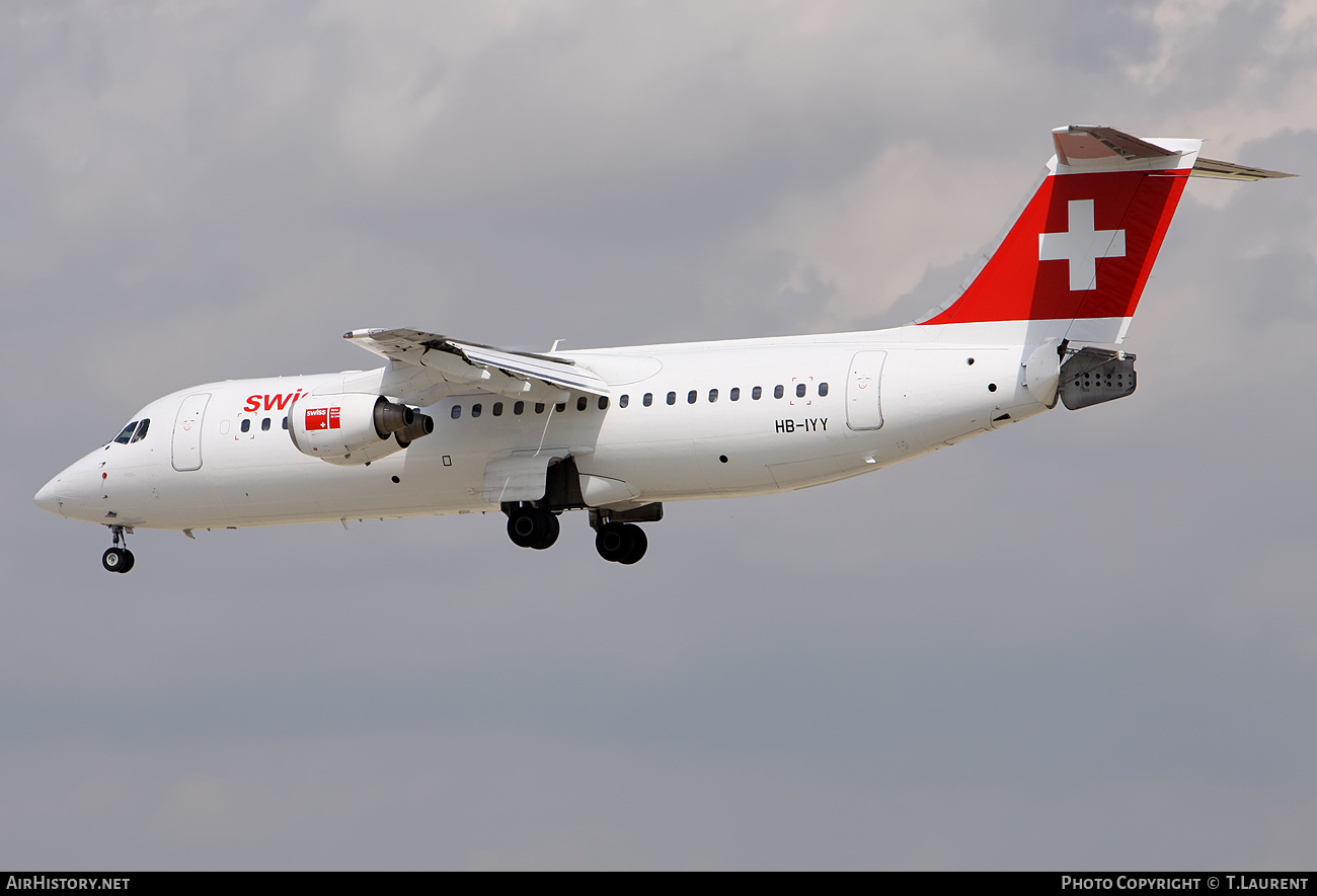 Aircraft Photo of HB-IYY | British Aerospace Avro 146-RJ100 | Swiss International Air Lines | AirHistory.net #203692