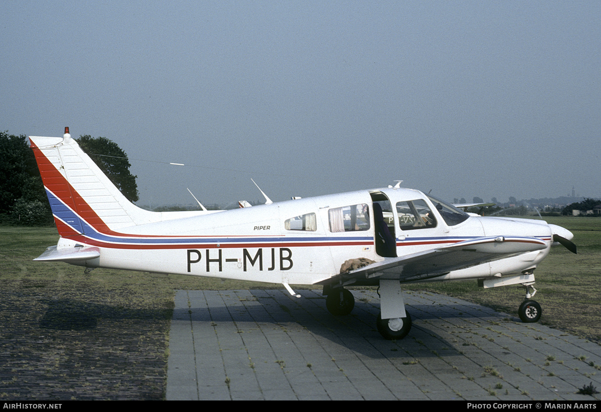 Aircraft Photo of PH-MJB | Piper PA-28R-201 Arrow III | AirHistory.net #203899