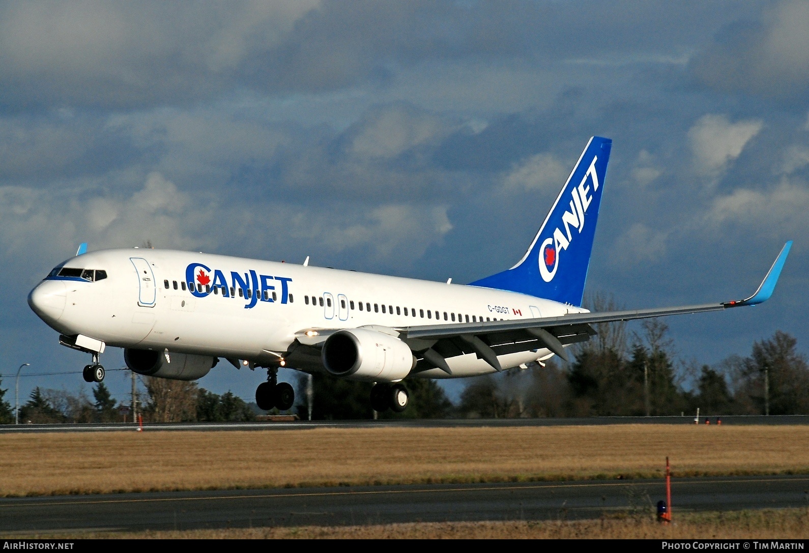 Aircraft Photo of C-GDGT | Boeing 737-8Q8 | Sunwing Airlines | AirHistory.net #203947