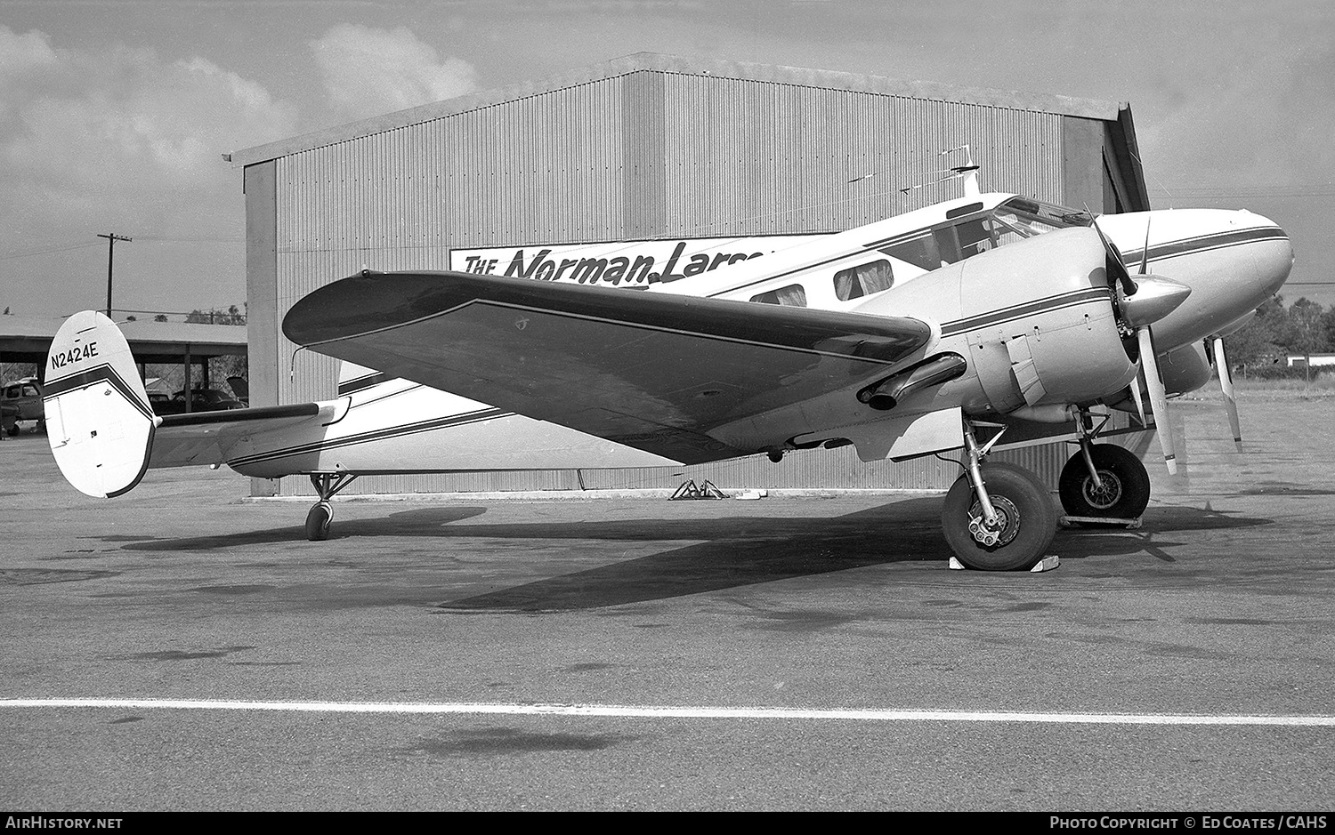 Aircraft Photo of N2424E | Beech D18S | AirHistory.net #204078