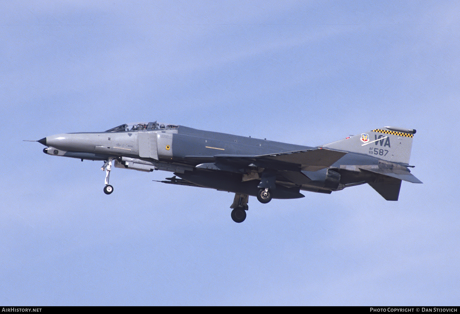 Aircraft Photo of 69-7587 / AF69-587 | McDonnell Douglas F-4G Phantom II | USA - Air Force | AirHistory.net #204083
